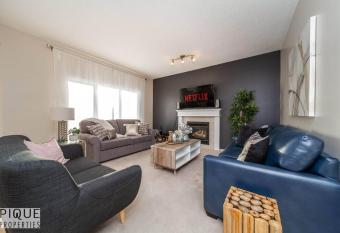 *Luxury Home*Golf Course*KingBed*Foosball*Sleeps12 has Balcony rooms