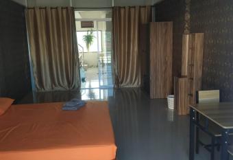 Gallo Nero pizza & cafe has Balcony rooms