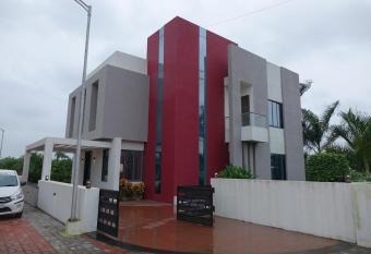 CHANDAN VAN CLUB & RESORT has Balcony rooms