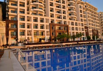 Almira Beach Dead sea has Balcony rooms