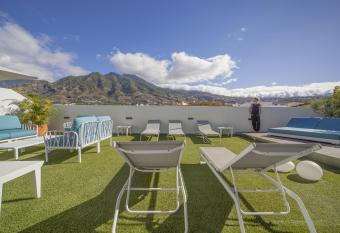 Hotel Benahoare allows 18 year olds to book a room