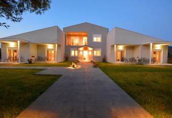 Aenaon studios has Balcony rooms