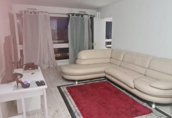 Chez Bernadette allows 18 year olds to book a room