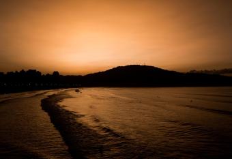 Ap no melhor bairro de PG allows 18 year olds to book a room