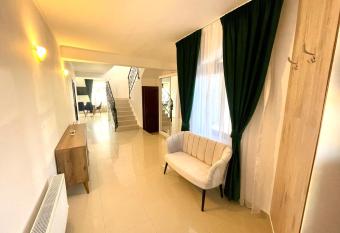 Casa Zen has Balcony rooms