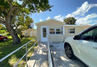 Casa de descanso Delray Beach, Av. Atl. 344 has Balcony rooms
