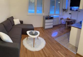 SkyApartman1 allows 18 year olds to book a room