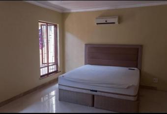 La Mercy rooms has Balcony rooms