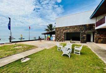 Coral Reef Beach Hotel has Balcony rooms