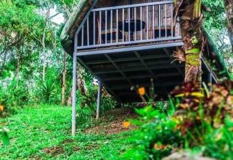 Camp Mayagay Tanay Rizal has Balcony rooms