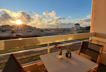 Appartement cosy avec vue mer has Balcony rooms