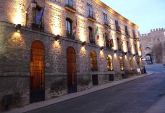 Hotel Real De Toledo has Balcony rooms