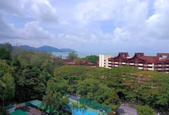 Batu Ferringhi Sri Sayang Resort has Balcony rooms