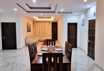 The Aloha has Balcony rooms