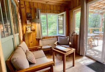 Cabane de charme en pleine for  t - Domaine Temali has Balcony rooms