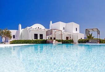 Villa Irene Santorini allows 18 year olds to book a room