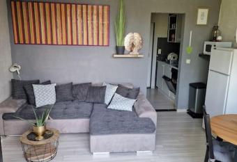 Zen Ny has Balcony rooms