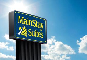 MainStay Suites Ozona I-10 allows 18 year olds to book a room