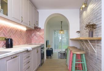 GARDEN Apartment - FOLK District allows 18 year olds to book a room