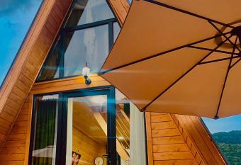 Wooden House Nica allows 18 year olds to book a room