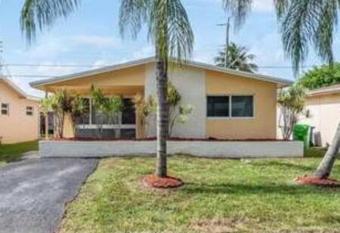 Cozy Florida vacation rental allows 18 year olds to book a room