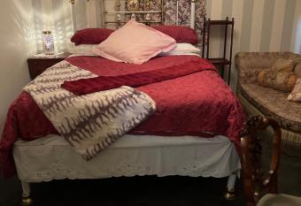 Heathcote Earth Empress has Balcony rooms