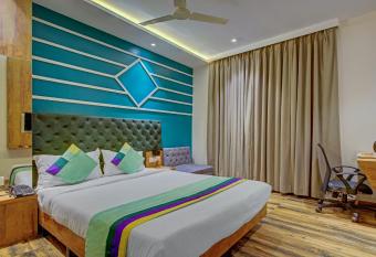 Treebo Trend Prince, Mumbai has Smoking rooms