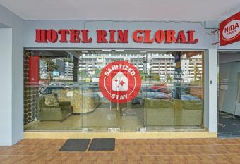 OYO 90703 Hotel Rim Global allows 18 year olds to book a room