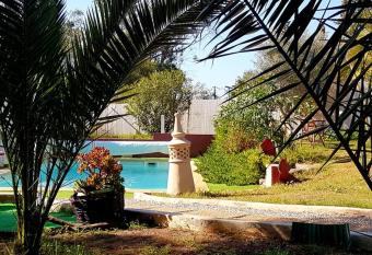 Casa NOVA da Valdareina, B  nagil, Carvoeiro, Marinha allows 18 year olds to book a room