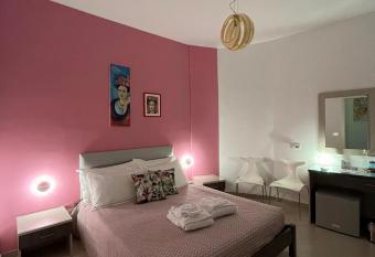 Colibri B&B allows 18 year olds to book a room