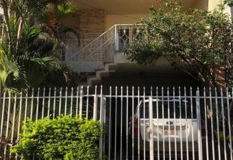 Ciudad Nueva, Asunci  n has Balcony rooms