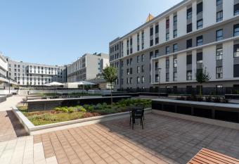 Be Casa - Rivas allows 18 year olds to book a room