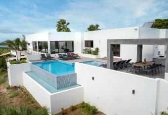 Villa Casa Pasha - Mi Cuna Stays Collection allows 18 year olds to book a room