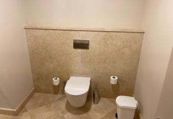 Mangroovy el gouna one bedroom luxury has rooms with a private hot tub