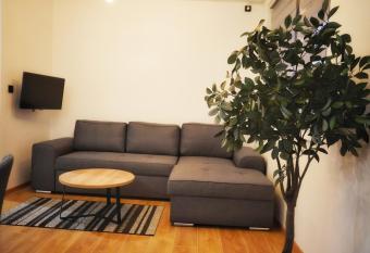 Lea has Balcony rooms