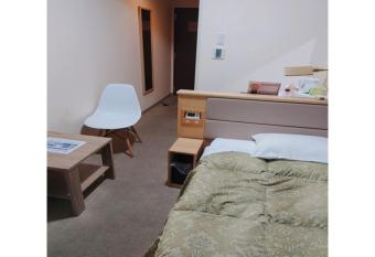 Ota Now Resort Hotel - Vacation STAY 30255v allows 18 year olds to book a room