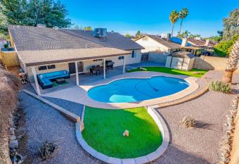 Relaxing Sunshine has Balcony rooms