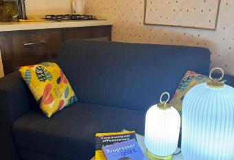 Cocooning, comme chez toi! has Balcony rooms