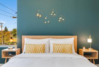 Modern 4B3.5BA w/ Rooftop in Ballard/Fremont by NICASA has Balcony rooms