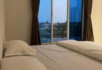 Scarlet Resort allows 18 year olds to book a room