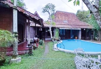 Java Rustic Villa has Balcony rooms