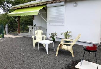 Tiny house Per m  routy allows 18 year olds to book a room