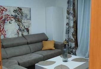 T2 tout confort climatis   de Lilou allows 18 year olds to book a room