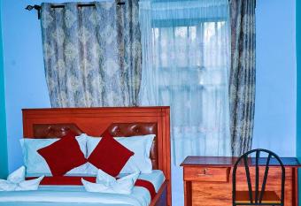 Safari Park House has Balcony rooms