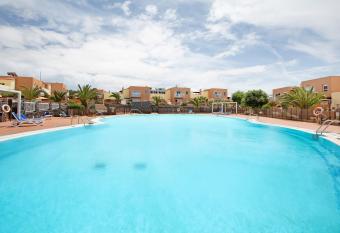 Las Fuentes Corralejo has Balcony rooms