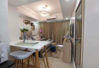 Tropical Haven Ridge has Balcony rooms