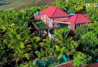 EKOSTAY Gold - Pablo Villa has Balcony rooms