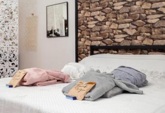 Hostel Art has Balcony rooms