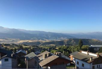 Agr  able appartement de 65m2 vue exceptionnelle allows 18 year olds to book a room