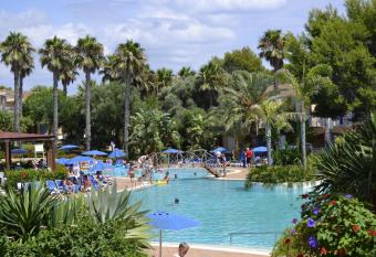 Sagitario Princesa Playa allows 18 year olds to book a room